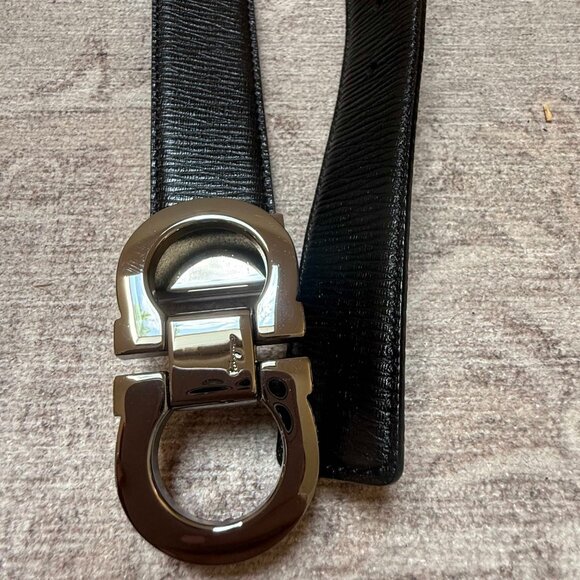 Men's Salvatore Ferragamo Reversible Leather Belt – Black/Brown, Size 31 - Picture 6 of 13
